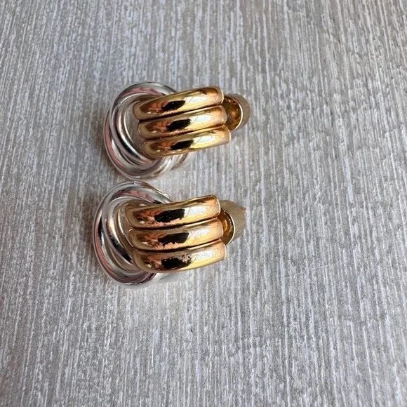 Heaven Mayhem Baby Knot Mixed Earrings - Picture 3 of 4